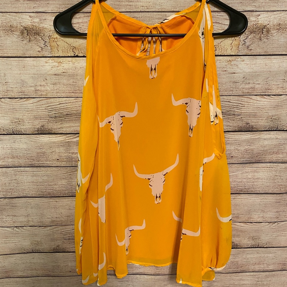 NWT Womens Cold Shoulder Top